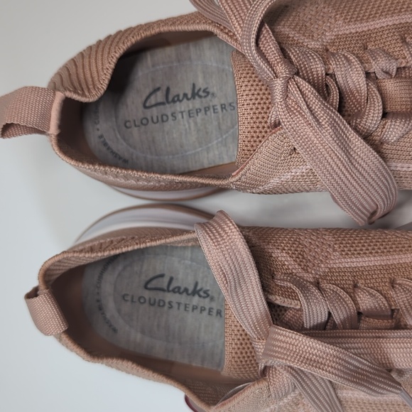 Clarks Cloudsteppers Circuit Tie Pale Peach Sneakers Size 7.5 - Picture 8 of 12